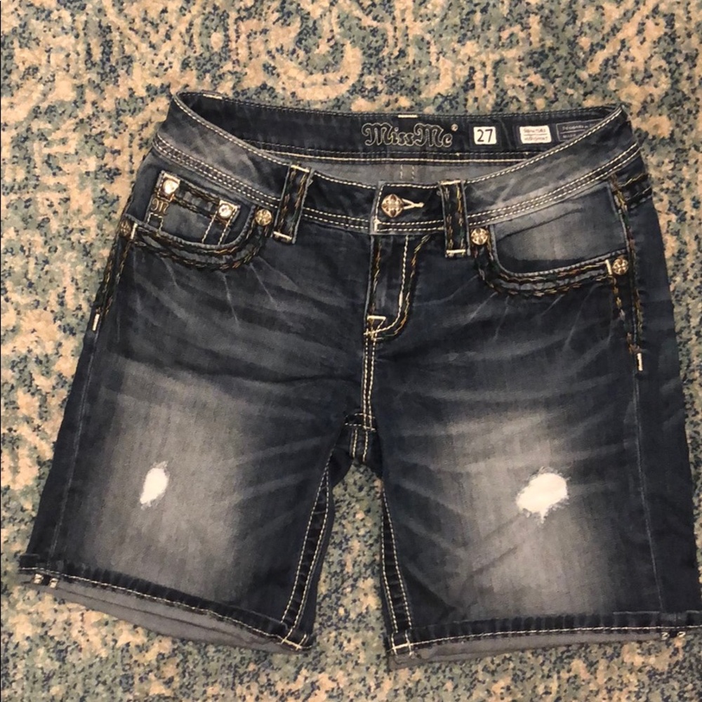 Miss Me Signature Mid Shorts size 27
